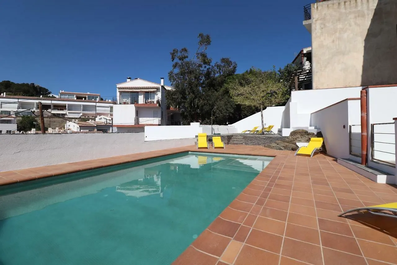 Cadaques Masnou Apartaments location