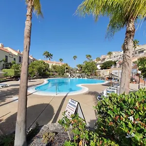 https://pueblo-primavera-golf-del-sur.tenerifehoteles.net